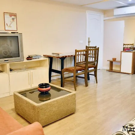 아파트 Comfortable In 55 M² Welcoming Terrace *